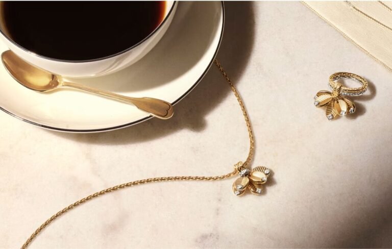 Cartier reedita su emblemática colección Grain de Cafe / Patricia Olivares Taylhardat, Cartier, Grain de Cafe, oro, café, colección, maison francesa, creativa, reedición, tiempo, collar, diamantes, directora, joyería, lujo, piezas originales, Grace Kelly, Jeanne Toussaint, Elle Fanning