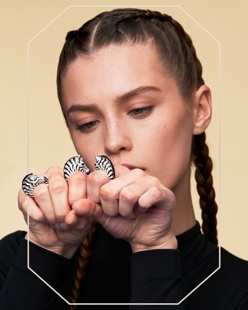 Animaux de colección / Patricia Olivares Taylhardat, Animaux, Boucheron, Chouette, colección, plumas, flamencos, diamantes, búho, joyas, zafiros, amatistas, piedras, cabujones, rubíes, anillos, rana