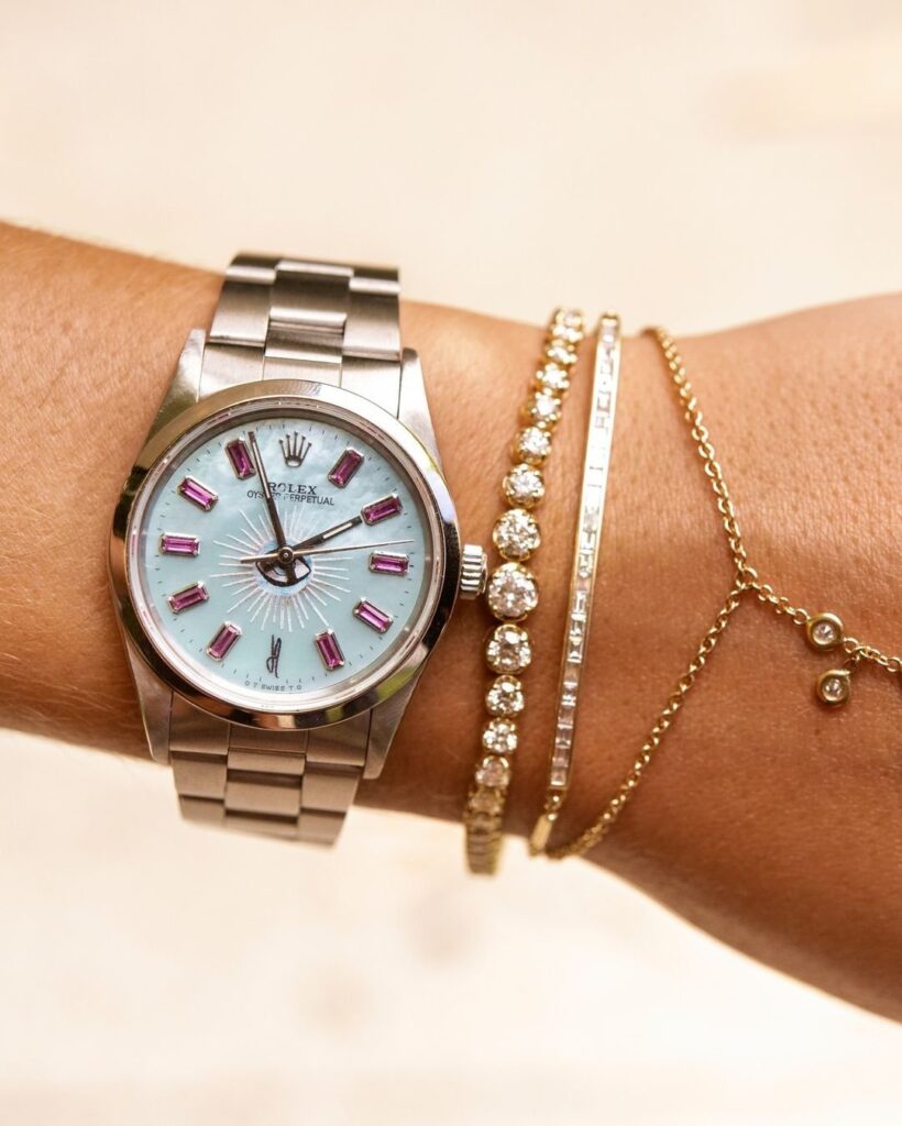 Rolex y su amuleto de la buena suerte / Patricia Olivares Taylhardat, Rolex, Jacquie Aiche, Los Ángeles, California, Velvet Magazine, Oyster Perpetual, Suiza, diamantes, correa, esmeralda, perla, oro, gemas, zafiro, cristal, cocodrilo, reloj, joyería, regalos, amuletos