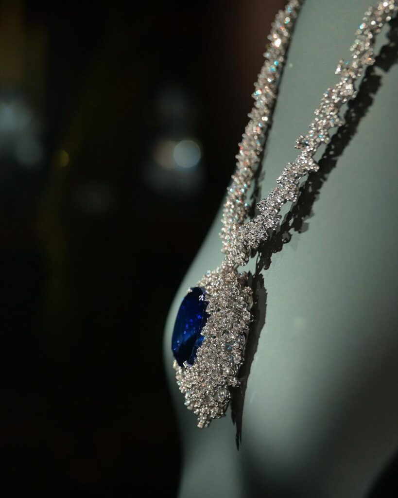 Damiani y su centenario de lujo / Patricia Olivares Taylhardat, Damiani, Valenza, Mimosa Eternal Blue, Margherita Desert Garden, Belle Époque Frame, arte, joyería, arquetipo, zafiro, collar, armonía, artesanal, 100,19 quilates, diamantes, cine, obras, pasión, italiano, centenario, orfebres, raras, colección, maison, joyas, cromática