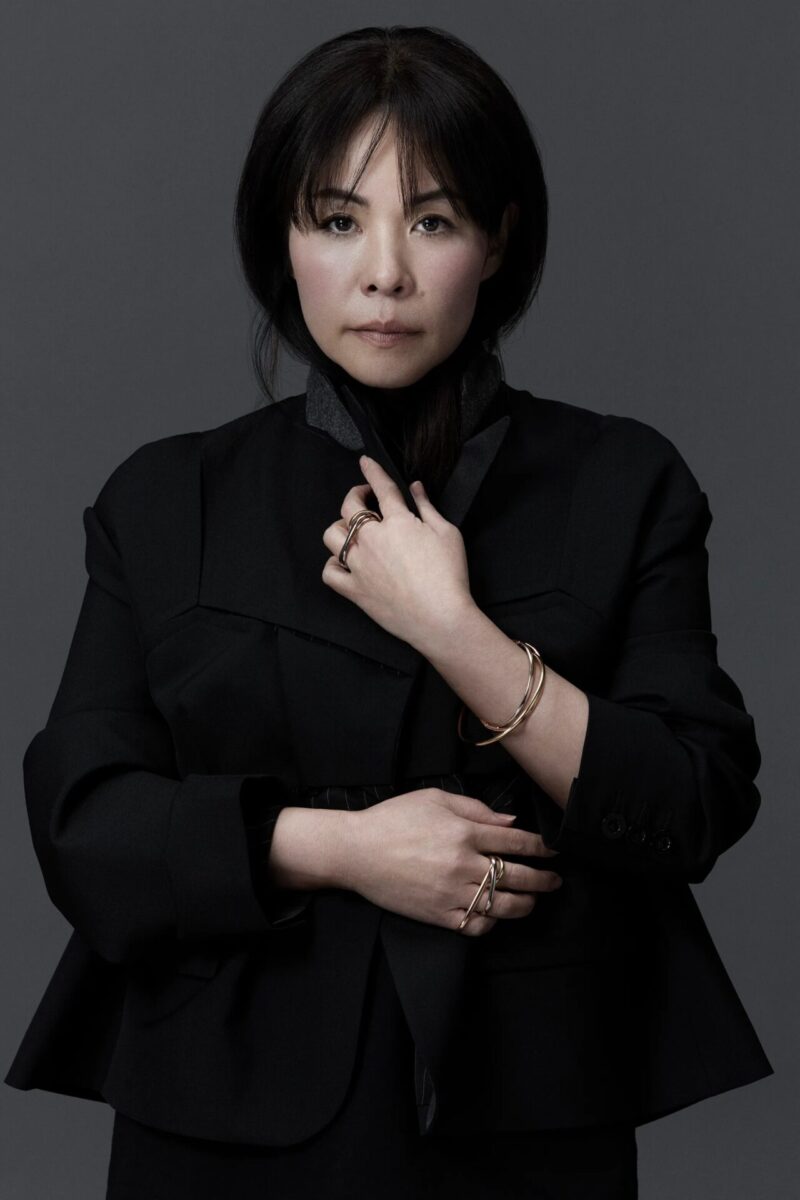 Chitose Abe de Sacai renueva la colección “Trinity” de Cartier