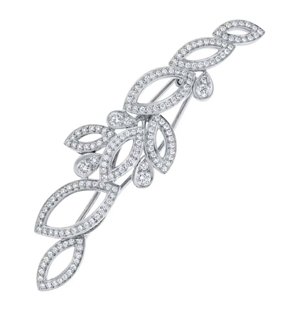 Lily Cluster by Harry Winston / Patricia Olivares Taylhardat, Harry Winston, Lily Cluster, lirios, colgantes, aretes, pulseras, anillos, platino, oro amarillo, oro rosa, diamantes, anillo, peinata, pasador