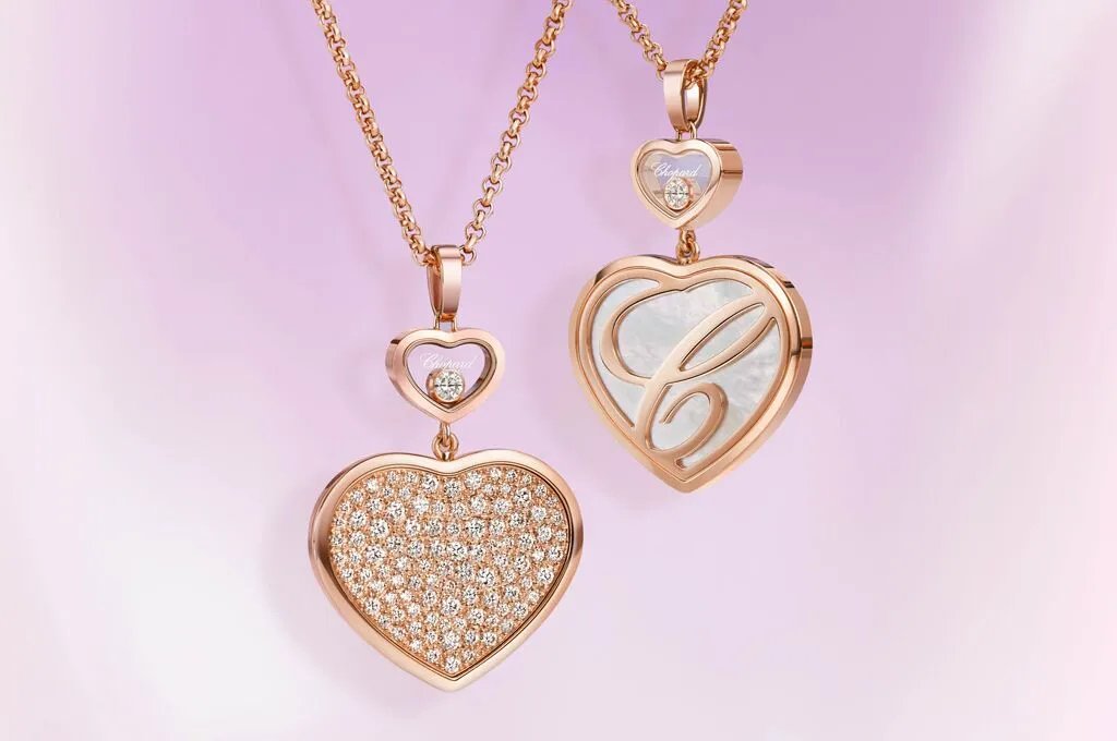 Regalos de Chopard para San Valentín: perfectos para él y ella / Patricia Olivares Taylhardat, Chopard, San Valentín, temporada, accesorios, Happy Hearts, tiempo, acero, Lucent Steel, oro, reloj, dijes, diamantes, nácar, talismán, ónix, nácar, Mille Miglia Classic, Rosso Amarena, carrocería, automóviles, cristal, glass box, retro, L.U.C XPS Forest Green, relojería