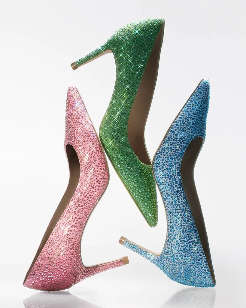 Swarovski x Stuart Weitzman: cristales en la pista de baile / Patricia Olivares Taylhardat, Swarovski, Stuart Weitzman, cristales, pista, baile, maison, plataforma, colaborativa, Creators Lab, tacones, Stuart Power Shine, artesanía, precisión, adornos, Stuart Power, zapato, plateados, amarillo, topacio, pedrería, azul, verde, rosa, Glinda, Elphaba, Ariana Grande, embajadora, marca, colección, MET Gala, boutique, Instant Wonder, Antara Fashion Hall